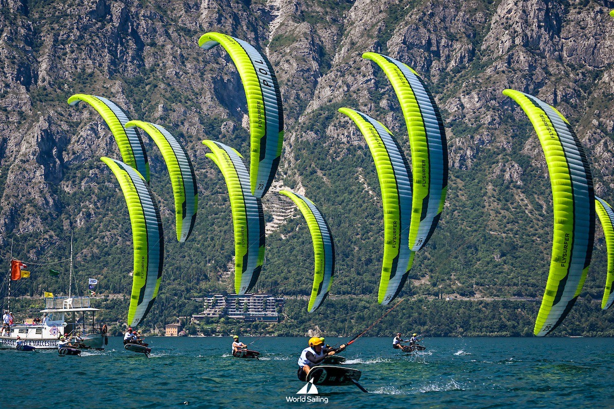 風箏衝浪 Kitesurfing